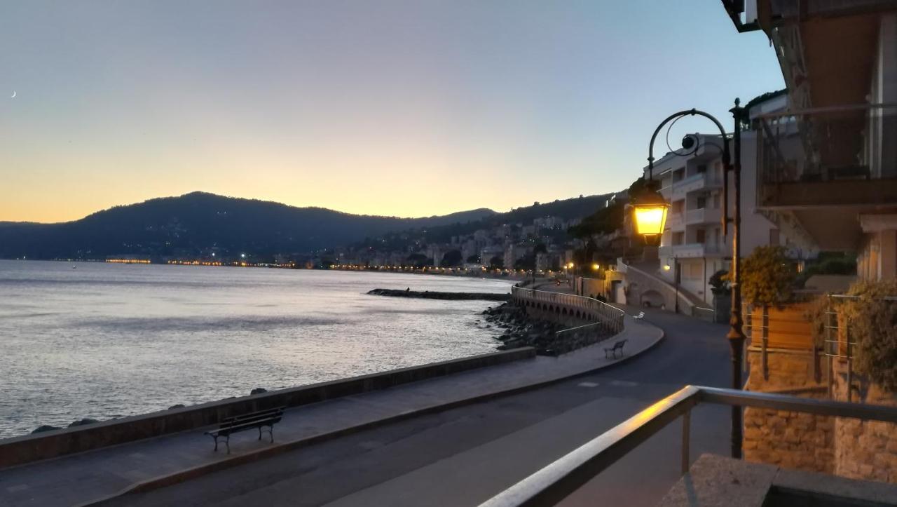 Cadorna Fronte Mare Apartment Аласио Екстериор снимка