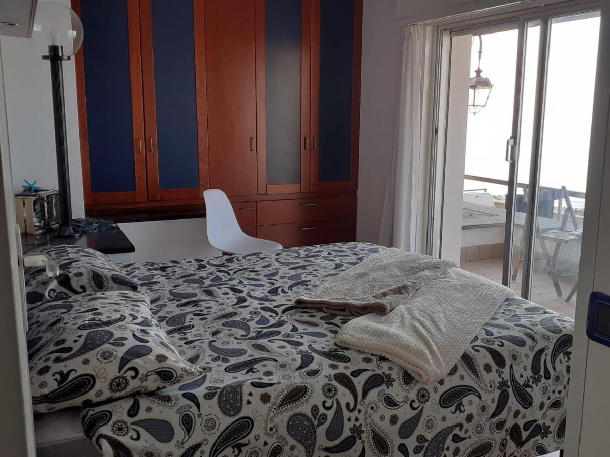 Cadorna Fronte Mare Apartment Аласио Екстериор снимка