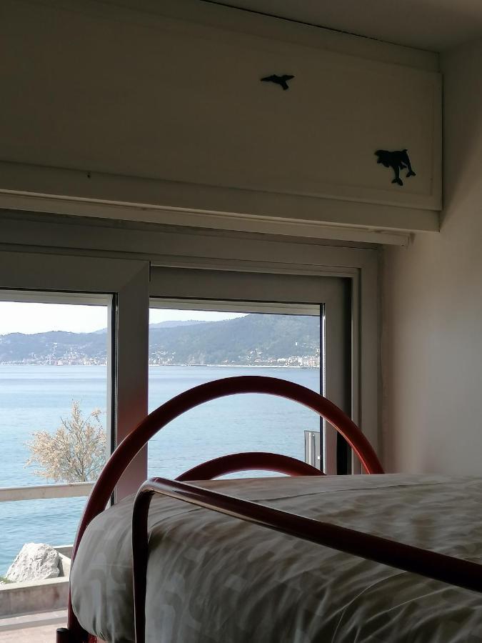 Cadorna Fronte Mare Apartment Аласио Екстериор снимка